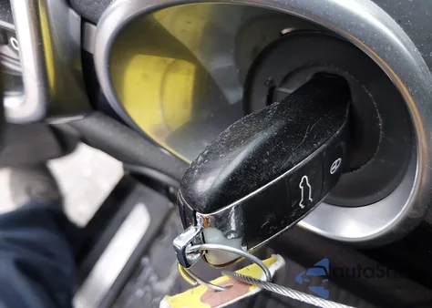 2014 Porsche Cayenne Diesel Platinum Edition z USA, uszkodzony, nr VIN WP1AF2A2XELA82564